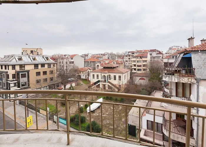 Lermontov Appartement Burgas Stad